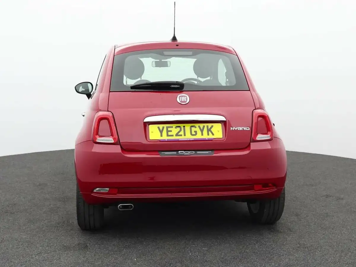 2021-fiat-500-10-lounge-big-3