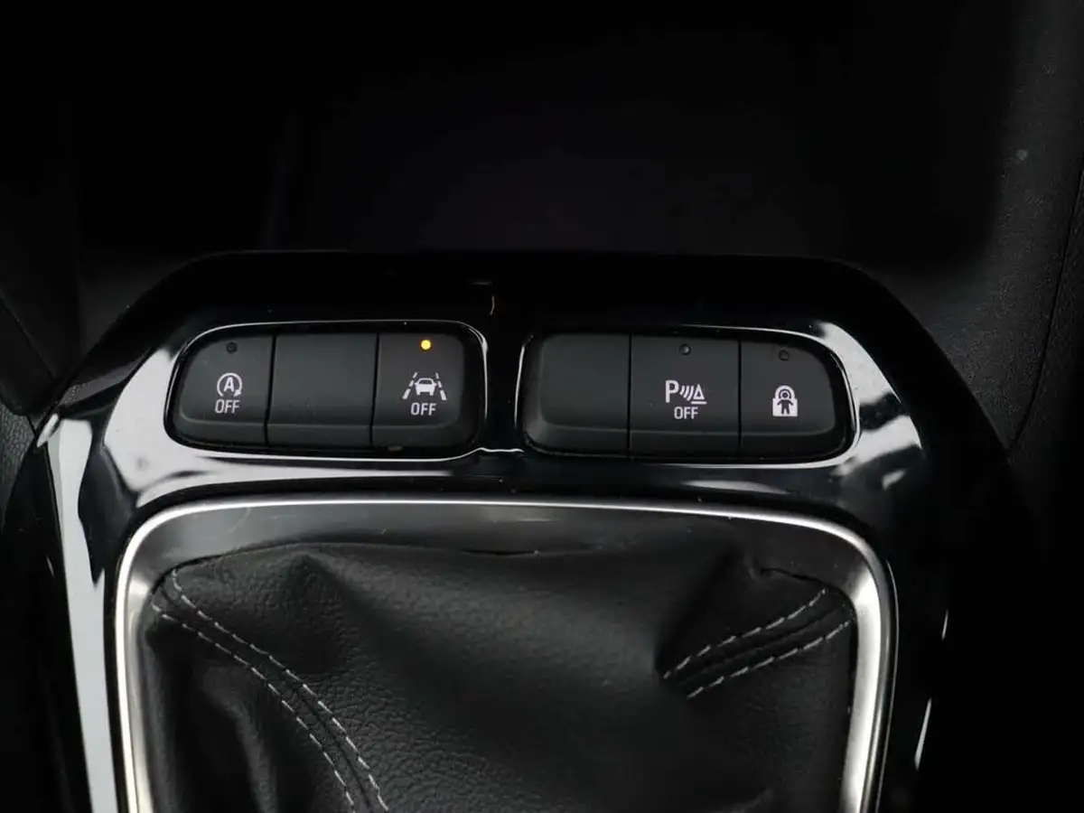 2020-vauxhall-corsa-12i-se-premium-big-38