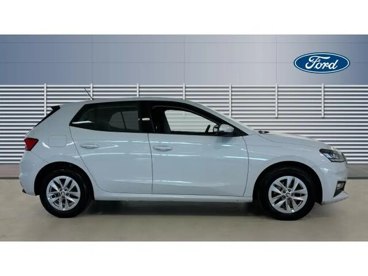 2022-skoda-fabia-10-tsi-se-comfort-109ps-big-4