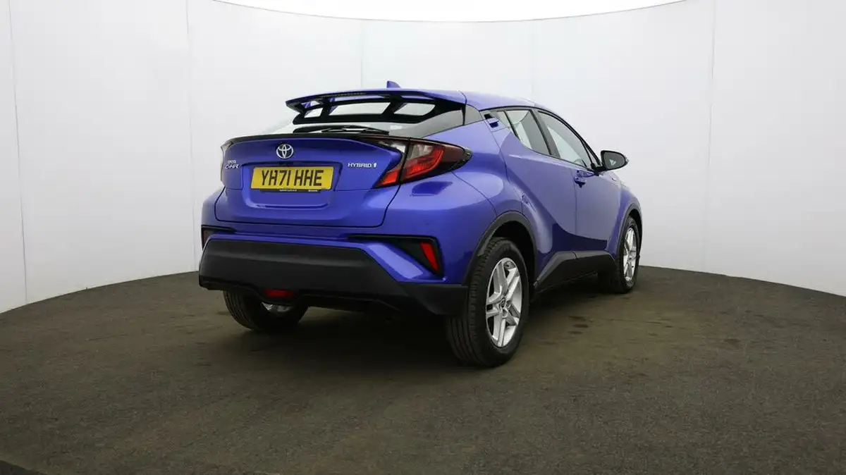 2021-toyota-c-hr-18-vvt-i-icon-big-57