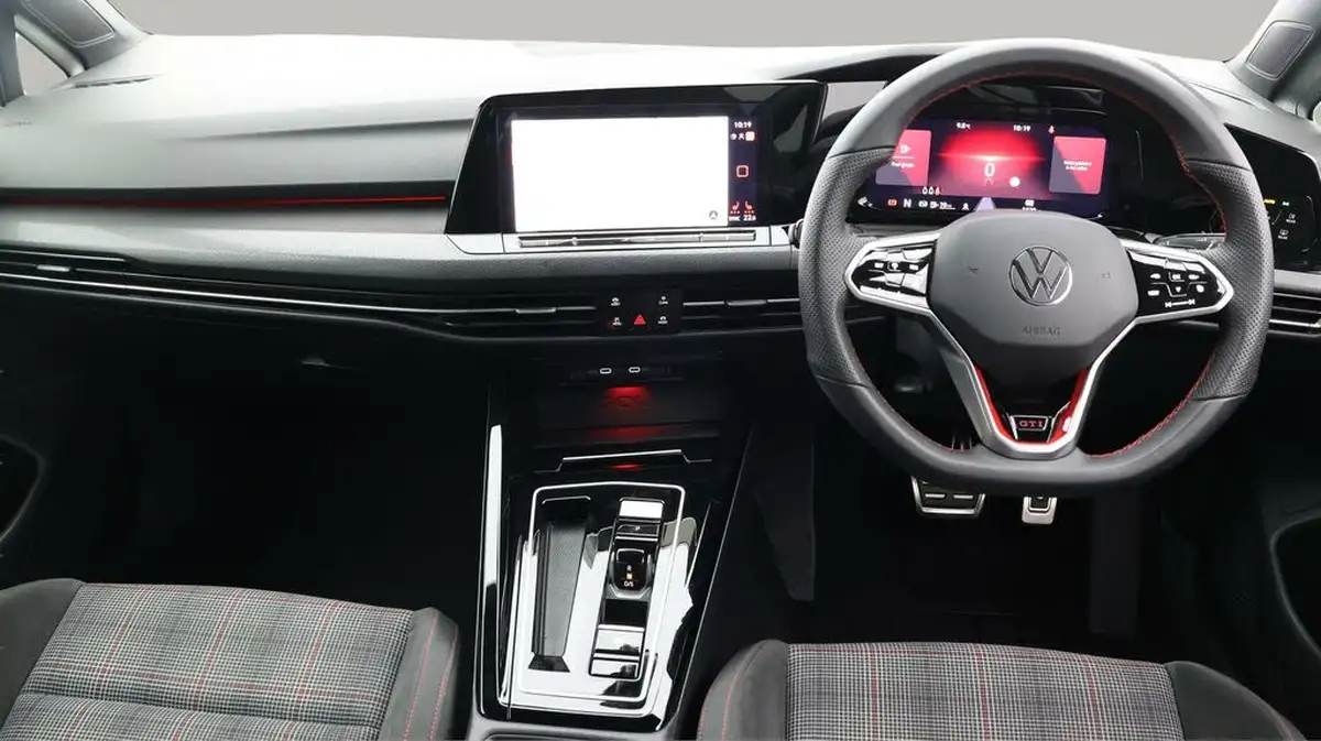 2024-volkswagen-golf-20-tsi-gti-245ps-big-12