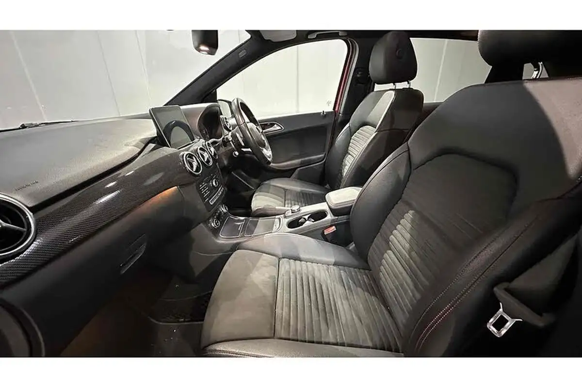 2016-mercedes-benz-b-class-21d-b200-amg-line-premium-7g-dct-big-21