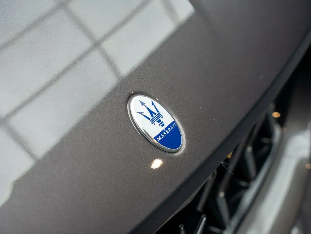 2021-maserati-levante-20-gt-big-35
