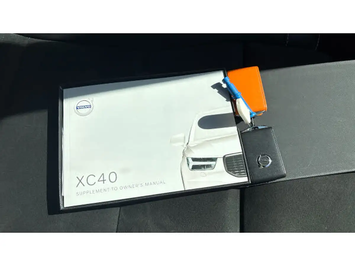 2020-volvo-xc40-20-b4-r-design-awd-big-18