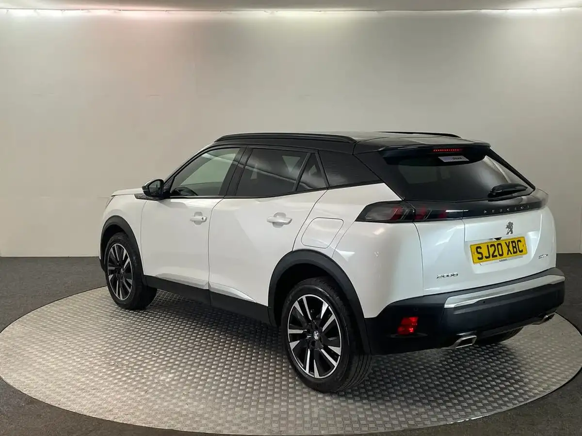 2020-peugeot-2008-suv-12-puretech-gt-line-eat8-big-5