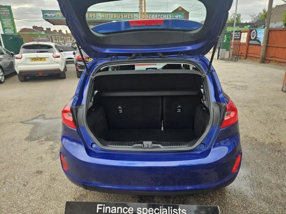 2017-ford-fiesta-10t-zetec-100ps-ecoboost-ss-3d-big-11