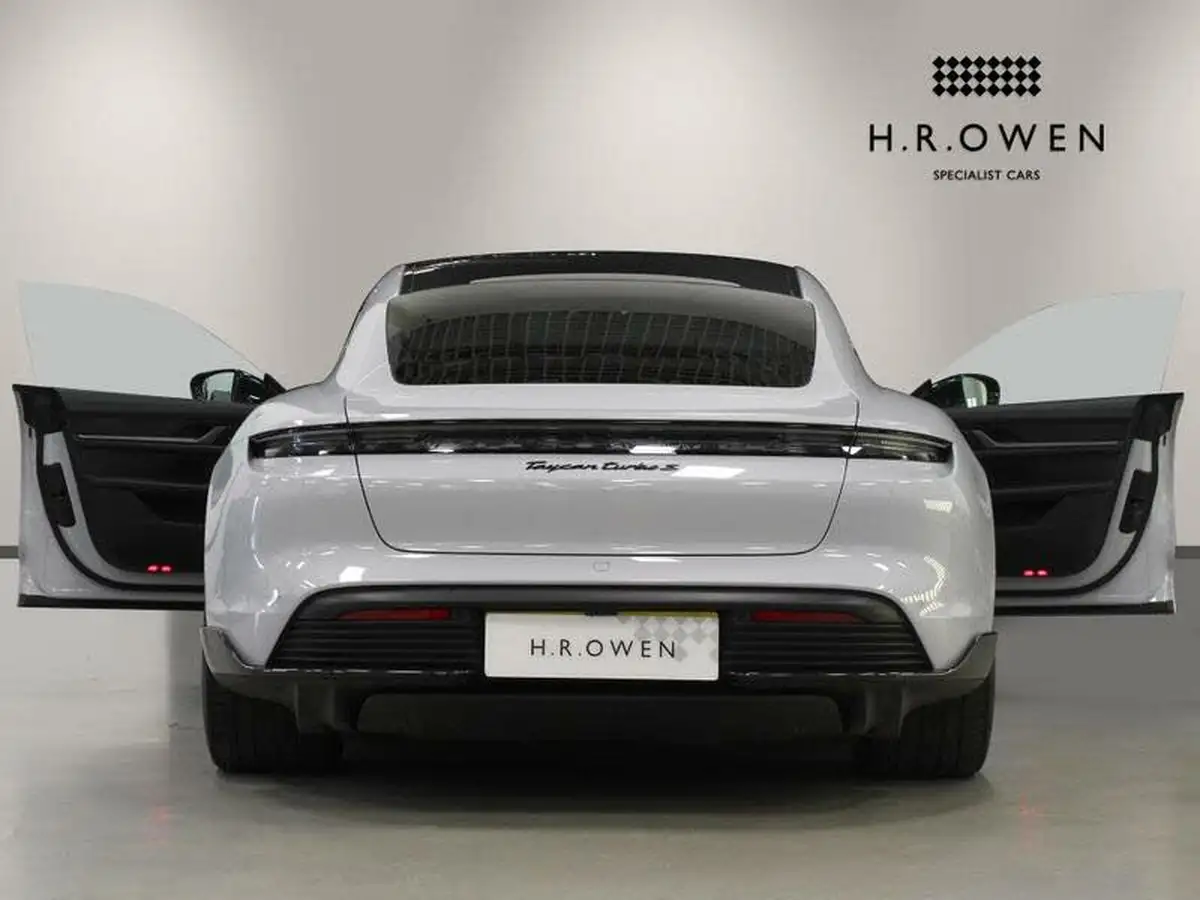 2023-porsche-taycan-e-turbo-s-big-10