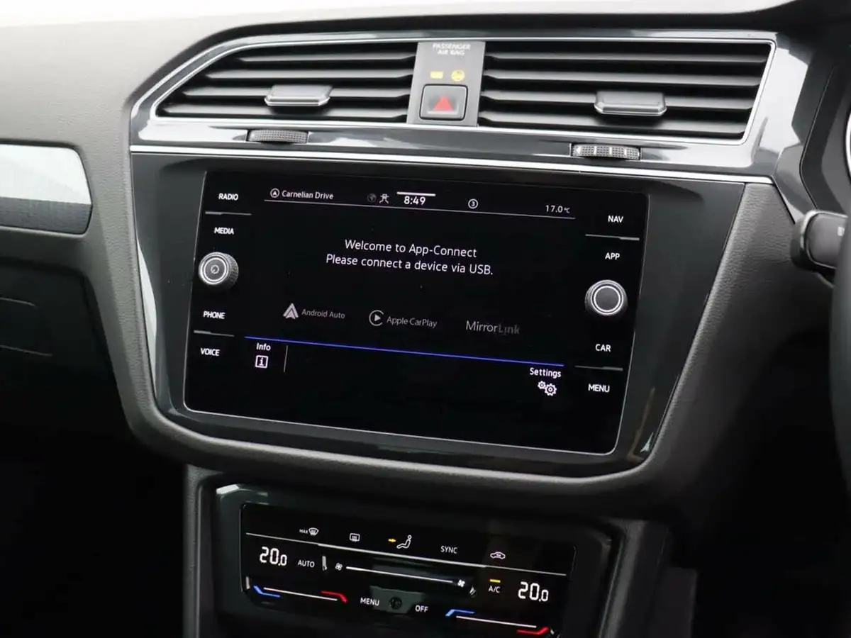 2022-volkswagen-tiguan-15-tsi-life-150ps-dsg-big-23