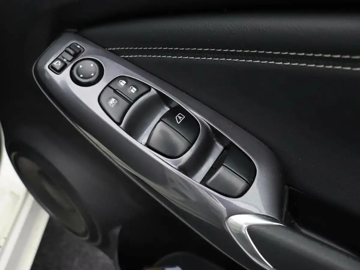 2023-nissan-juke-10-dig-t-n-connecta-dct-big-22