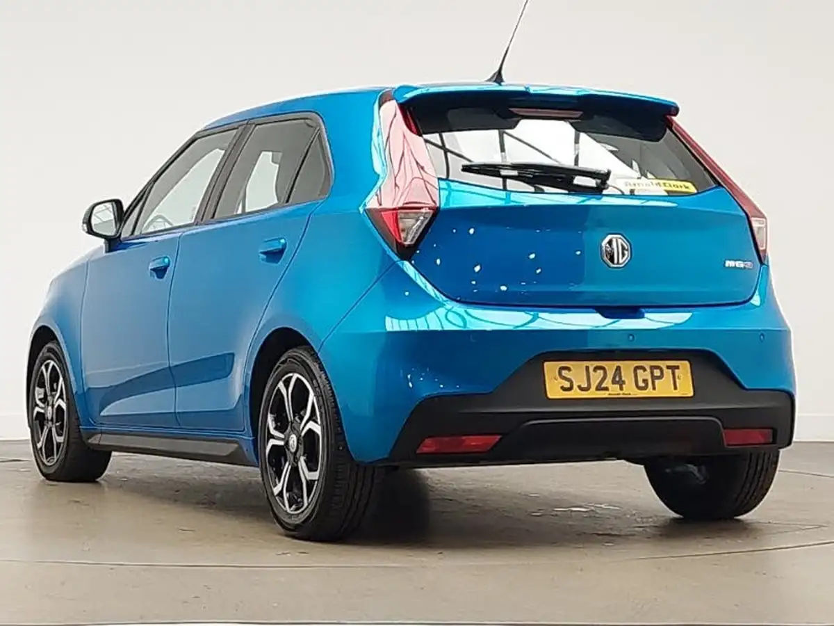2024-mg-mg3-15-vti-tech-exclusive-nav-big-1