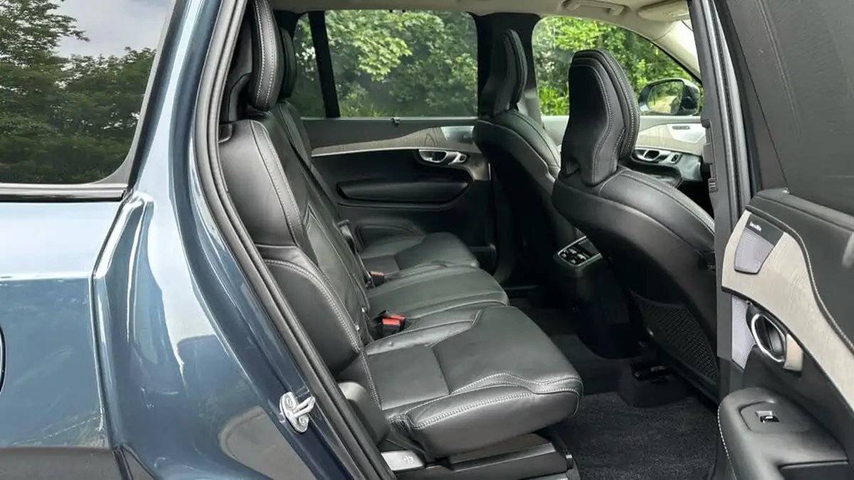 2024-volvo-xc90-20-b6-ultimate-big-5