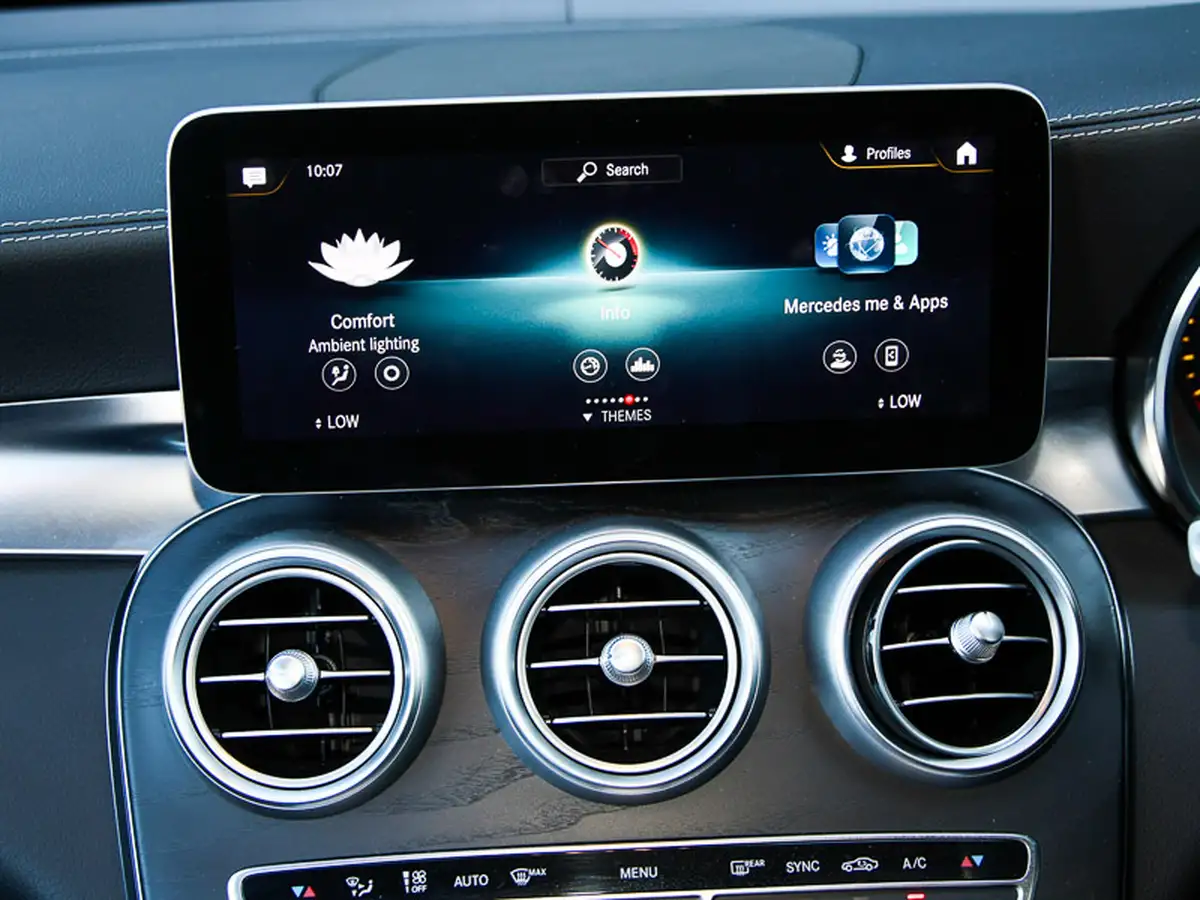 2021-mercedes-benz-glc-class-20d-glc300d-amg-line-premium-245ps-coupe-4d-big-17