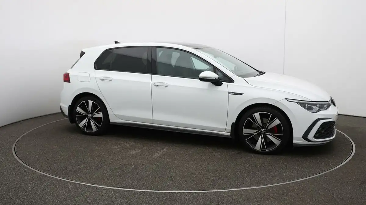 2022-volkswagen-golf-20tdi-gtd-big-49