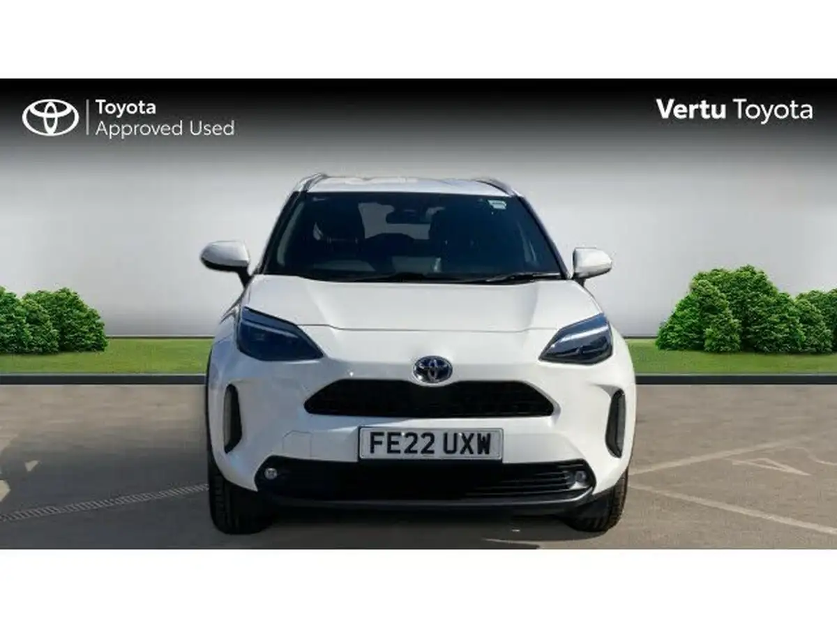 2022-toyota-yaris-15-vvt-i-design-panoramic-roof-big-14