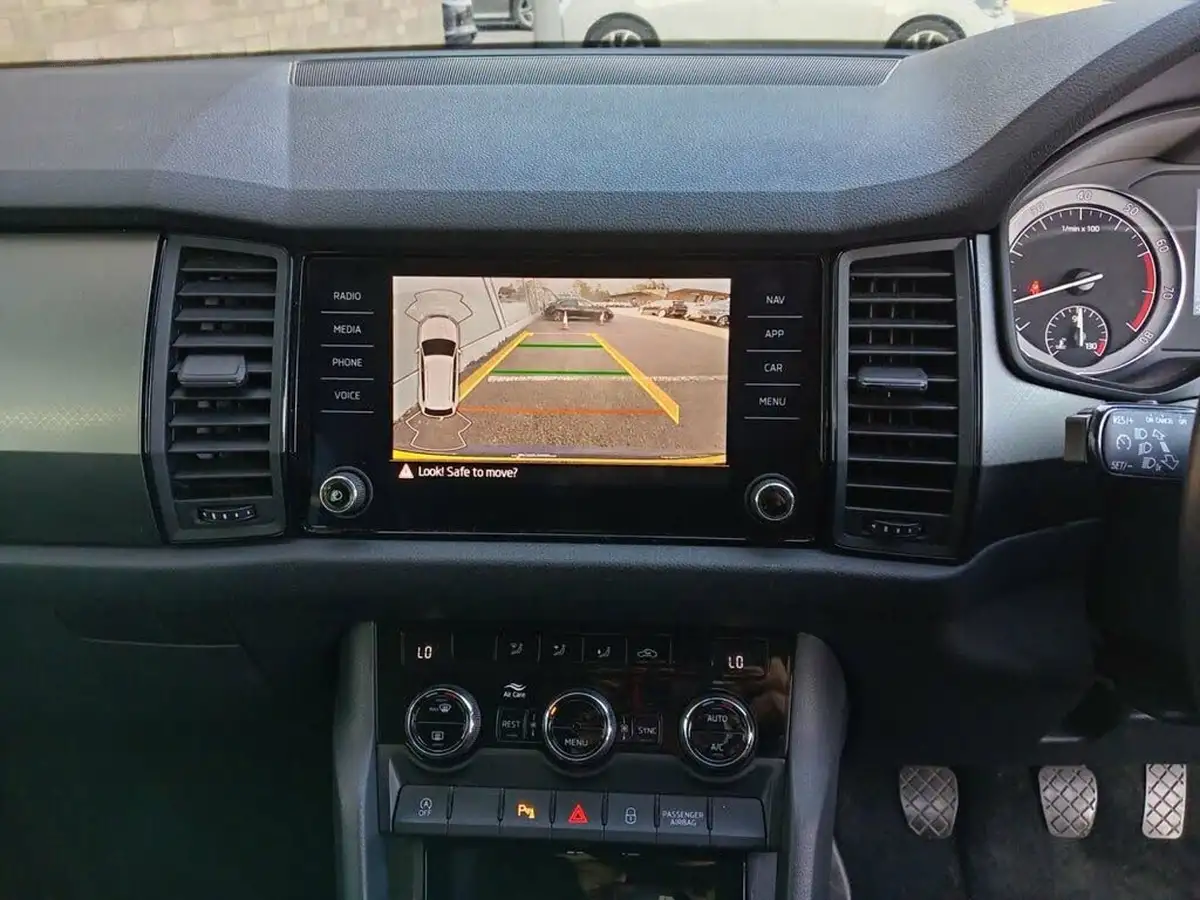 2021-skoda-kodiaq-15-tsi-se-drive-7-big-1