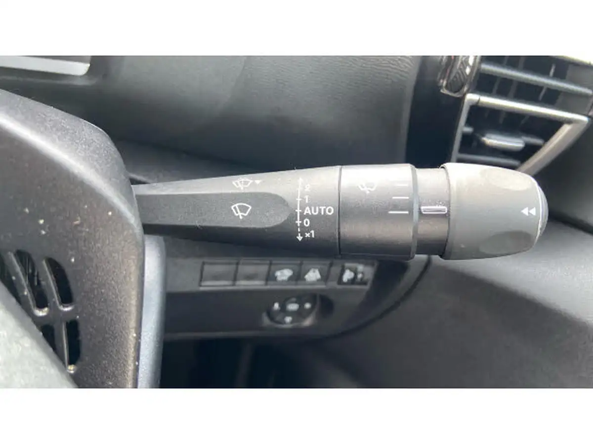2021-citroen-c4-12-puretech-shine-130ps-big-44