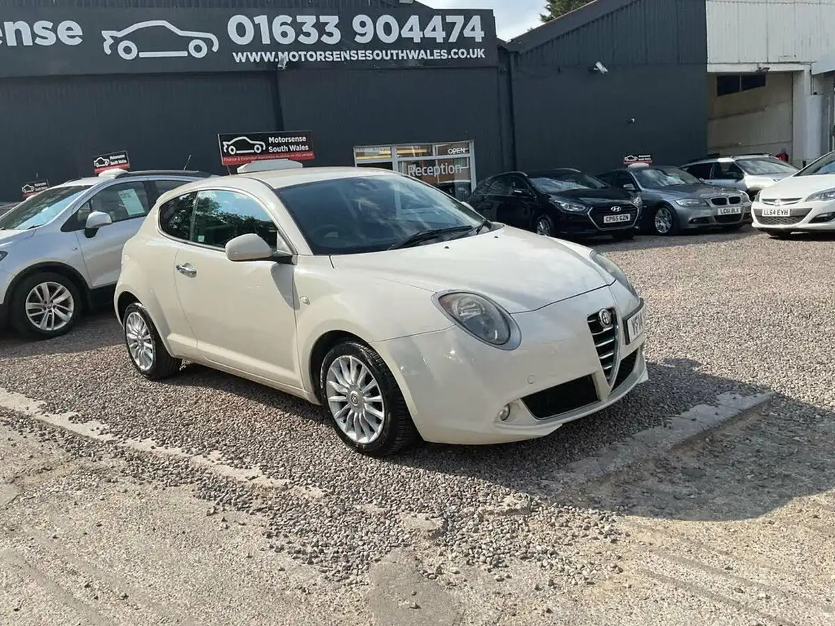 2014-alfa-romeo-mito-13jtdm-2-sprint-big-43