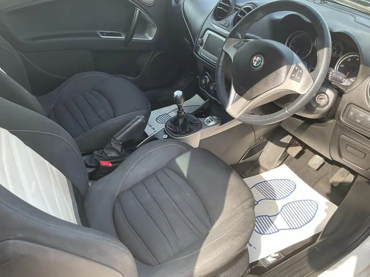 2014-alfa-romeo-mito-13jtdm-2-sprint-big-19