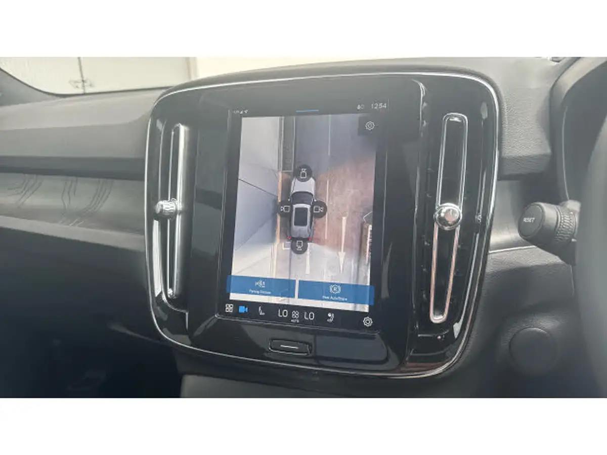 2023-volvo-xc40-e-recharge-ultimate-235bhp-big-26