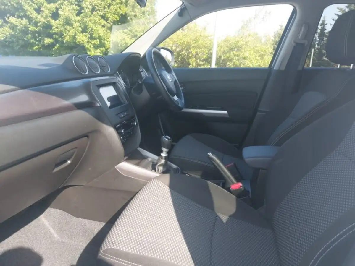 2022-suzuki-vitara-14-boosterjet-sz-t-big-4