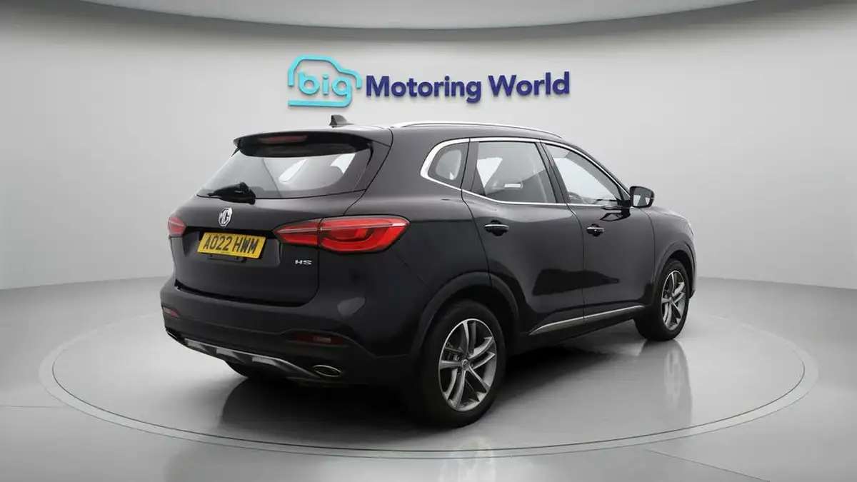 2022-mg-hs-15t-gdi-exclusive-162ps-dct-big-7