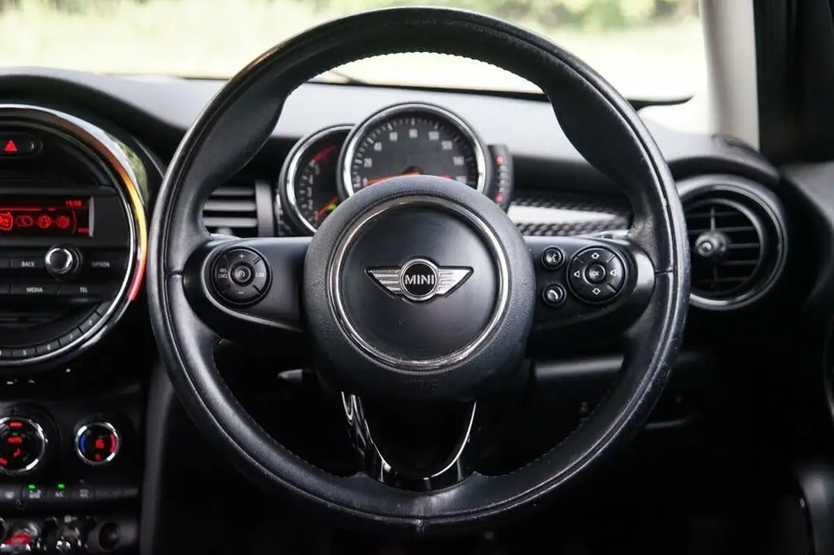 2016-mini-cooper-20td-cooper-sd-170bhp-ss-hatchback-5d-big-10