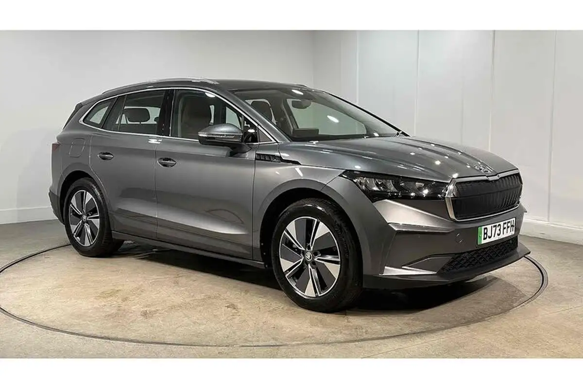 2023-skoda-enyaq-e-80-82-kwh-station-wagon-big-10