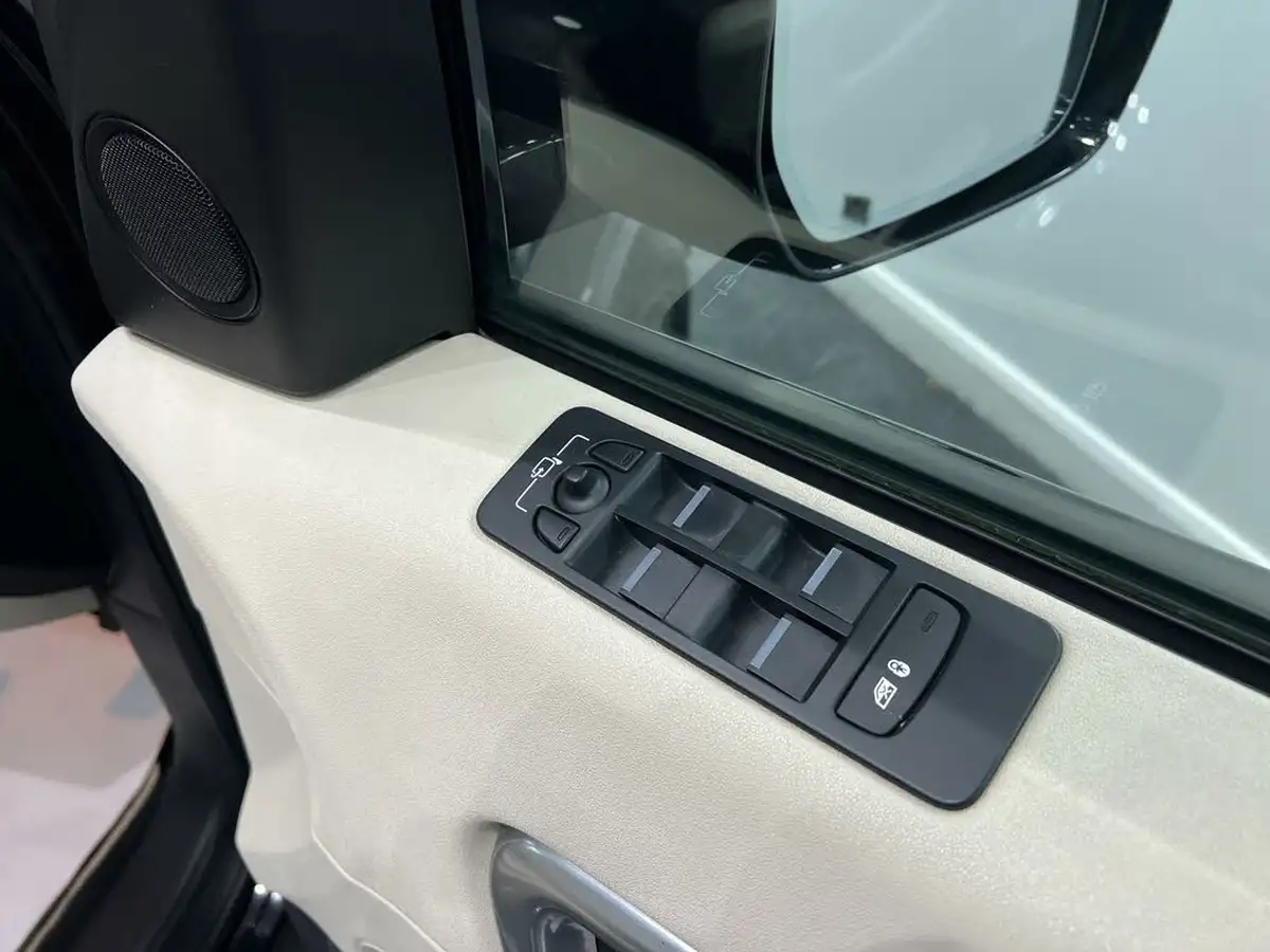 2018-land-rover-discovery-sport-20-si4-hse-luxury-big-31