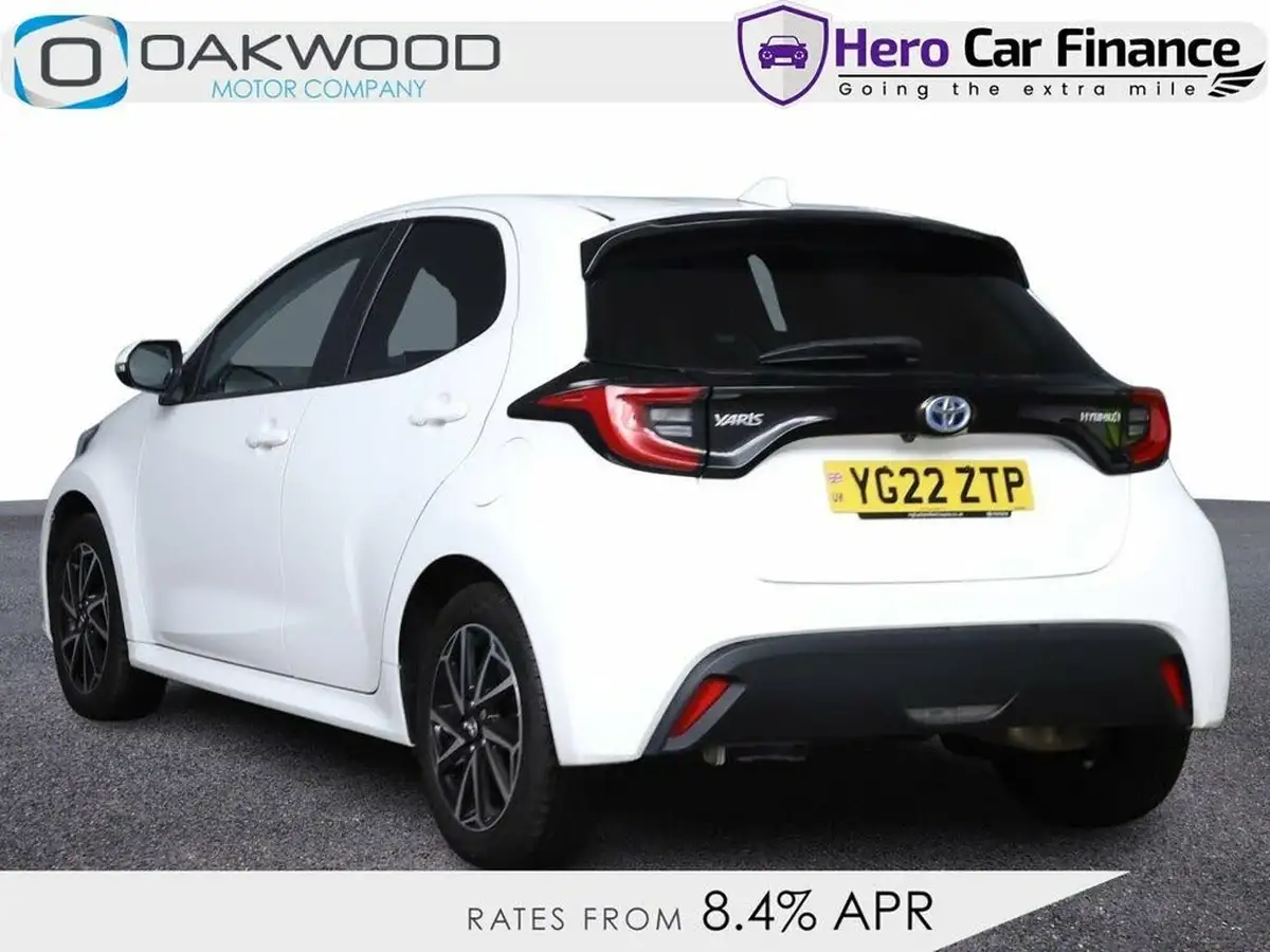 2022-toyota-yaris-15-vvt-i-design-big-1
