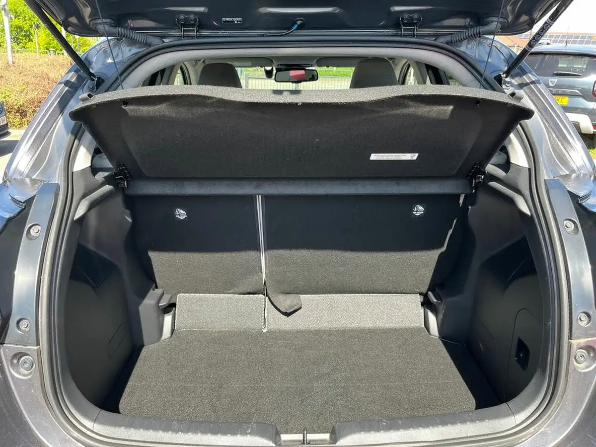 2021-toyota-yaris-15-vvt-i-excel-big-11