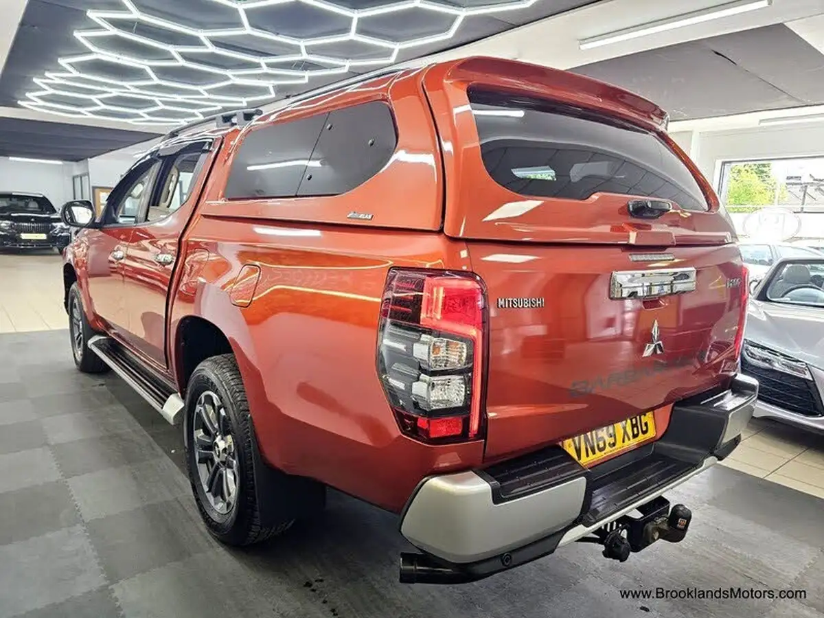 2019-mitsubishi-l200-22di-d-barbarian-x-big-11