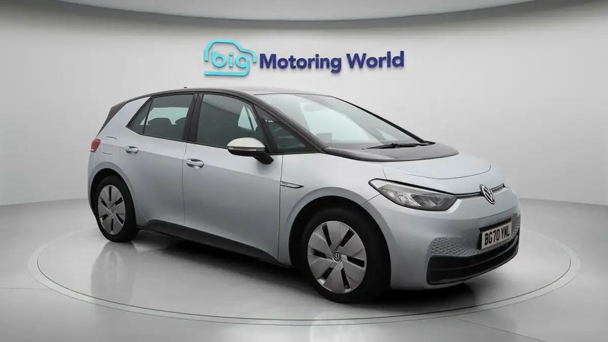 2020-volkswagen-id3-e-life-big-1