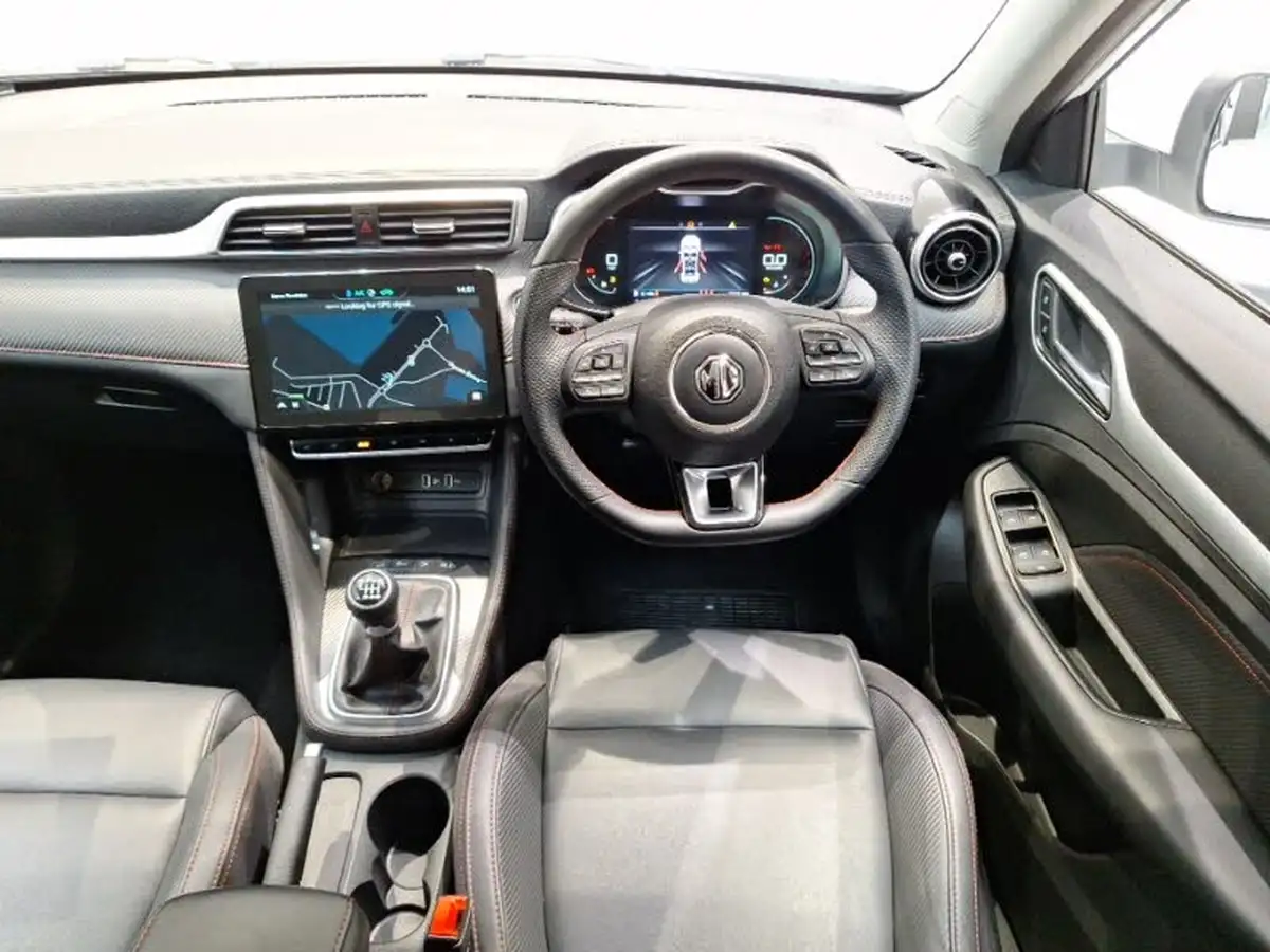 2024-mg-zs-suv-10t-gdi-exclusive-big-6