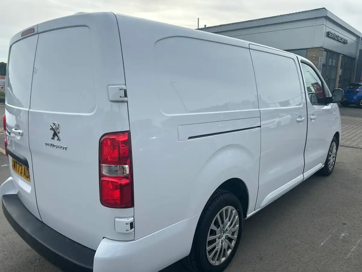 2023-peugeot-expert-15-bluehdi-asphalt-premium-long-1000-big-38