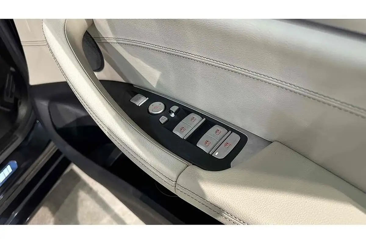 2022-bmw-ix3-e-m-sport-pro-big-34