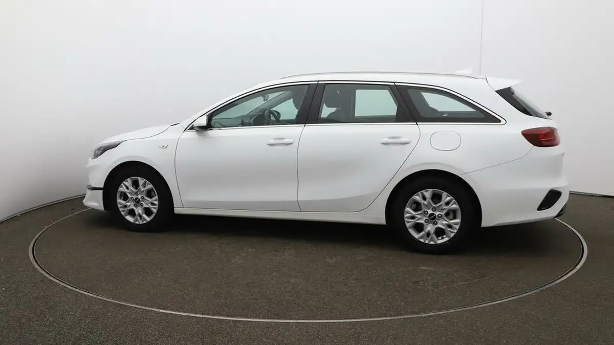 2023-kia-ceed-15-t-gdi-2-158bhp-sportswagon-big-55