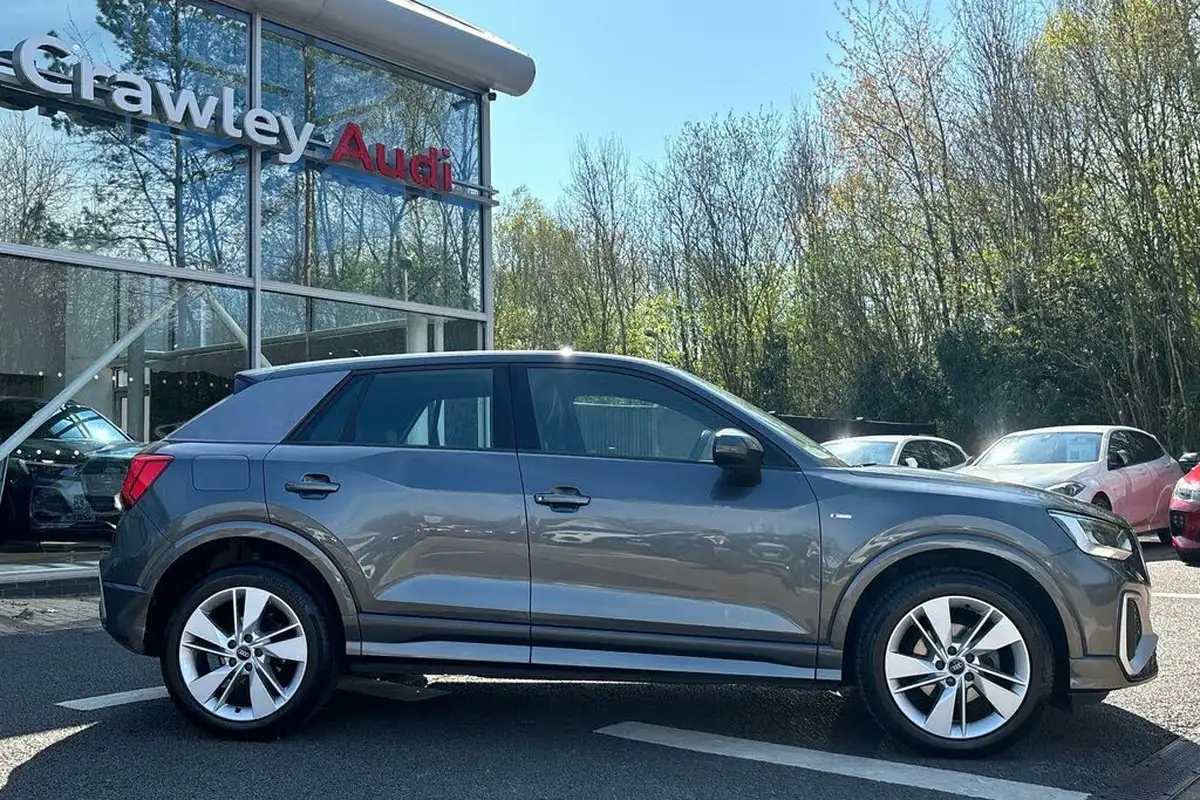 2021-audi-q2-15-35-tfsi-s-line-tronic-big-1