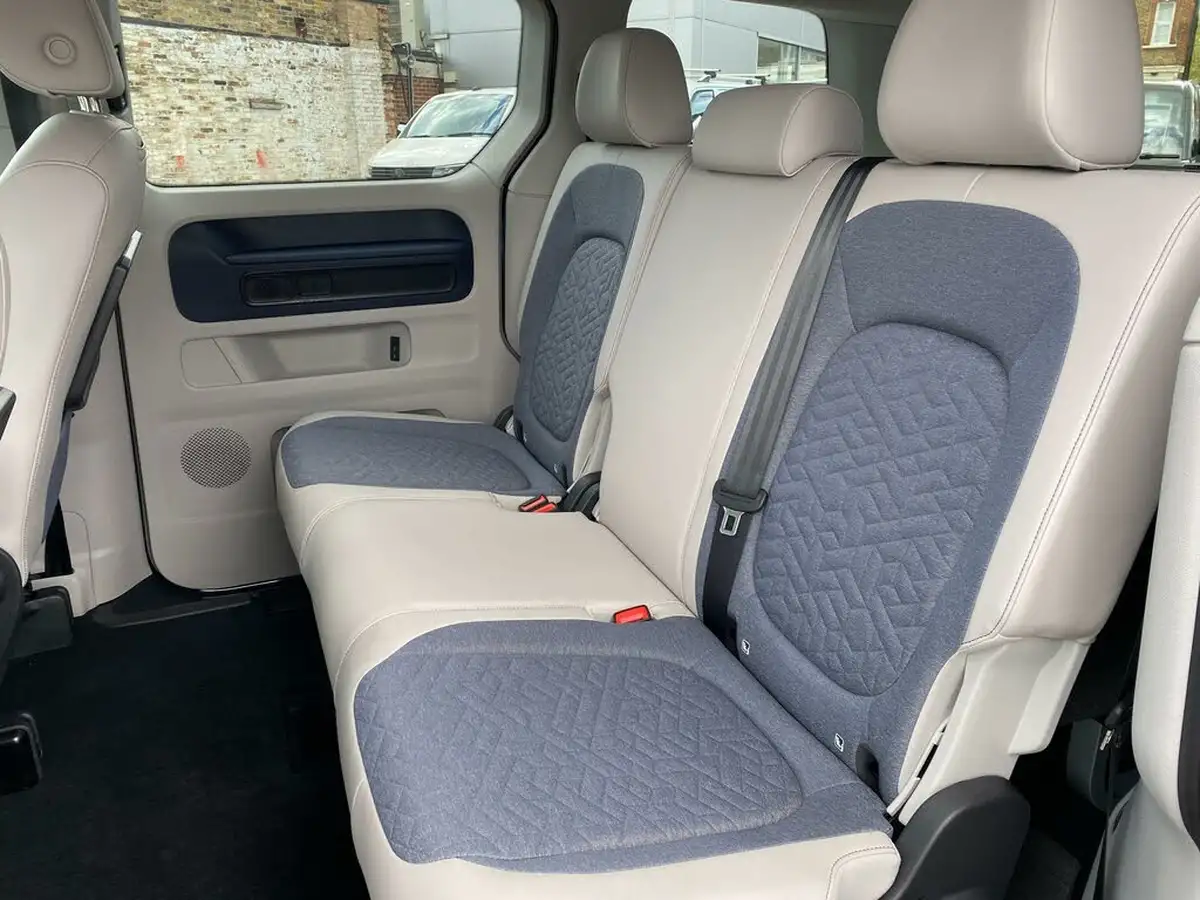 2024-volkswagen-idbuzz-e-style-standard-big-32