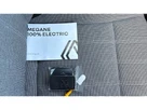 2023-renault-megane-e-tech-e-techno-small-18
