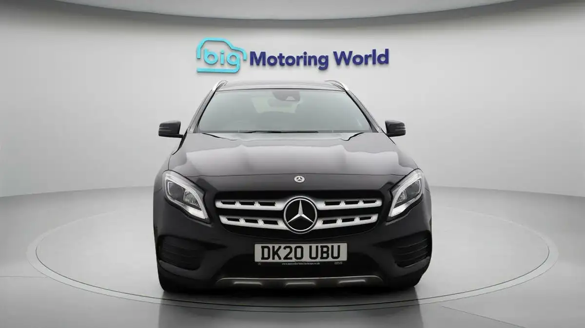 2020-mercedes-benz-gla-class-16-gla-200-amg-line-edition-plus-7g-dct-big-2
