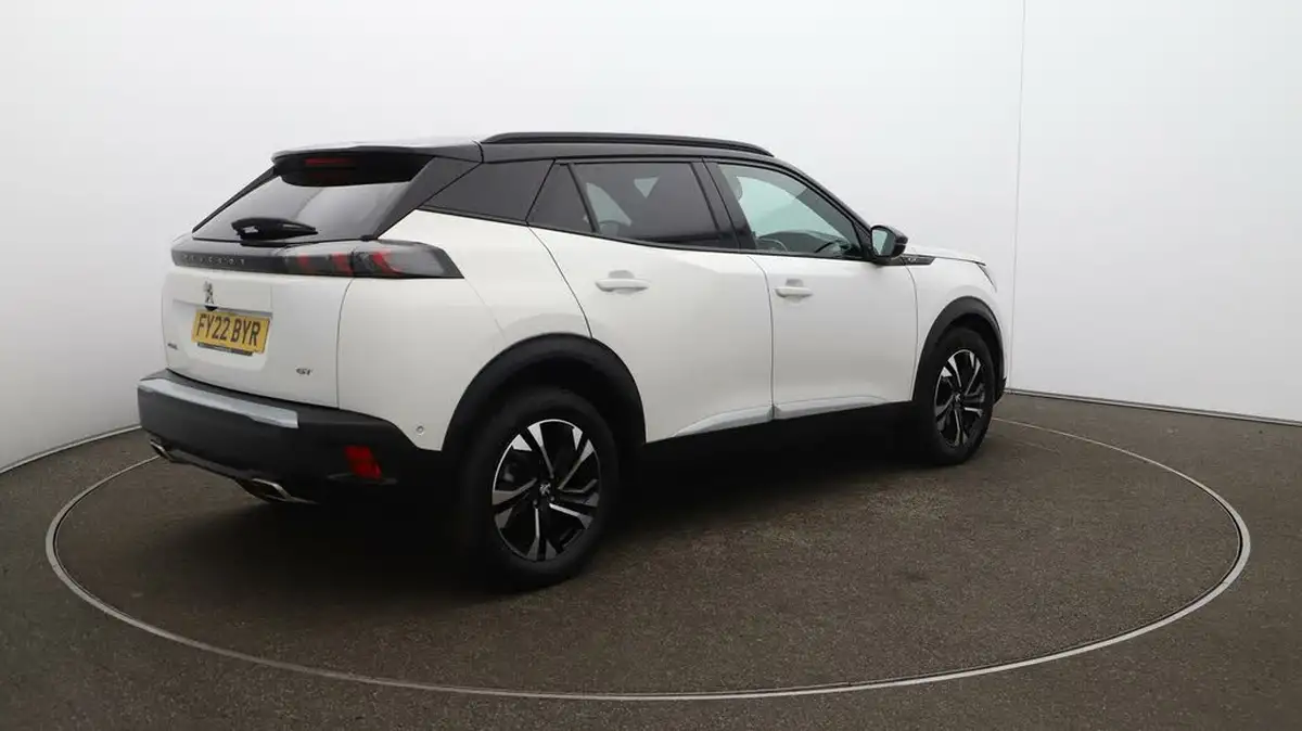 2022-peugeot-2008-suv-12-puretech-gt-big-50