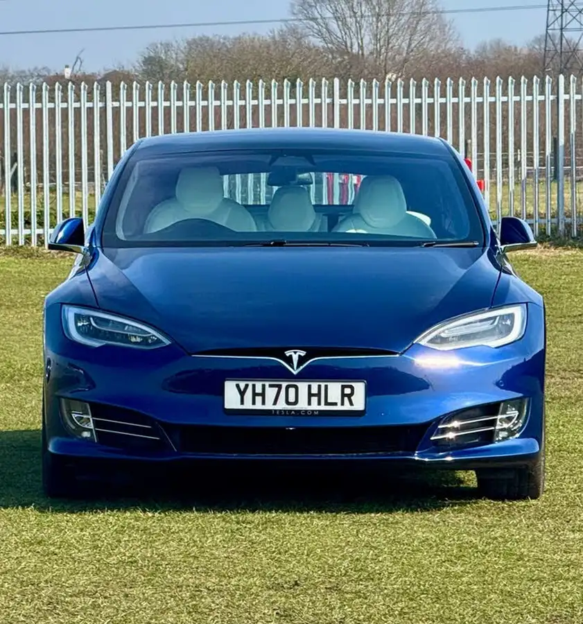 2020-tesla-model-s-e-long-range-big-6