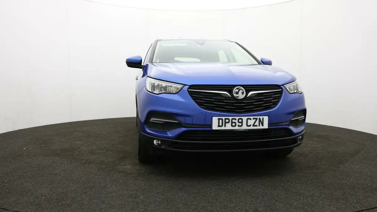 2020-vauxhall-grandland-x-15td-se-big-49
