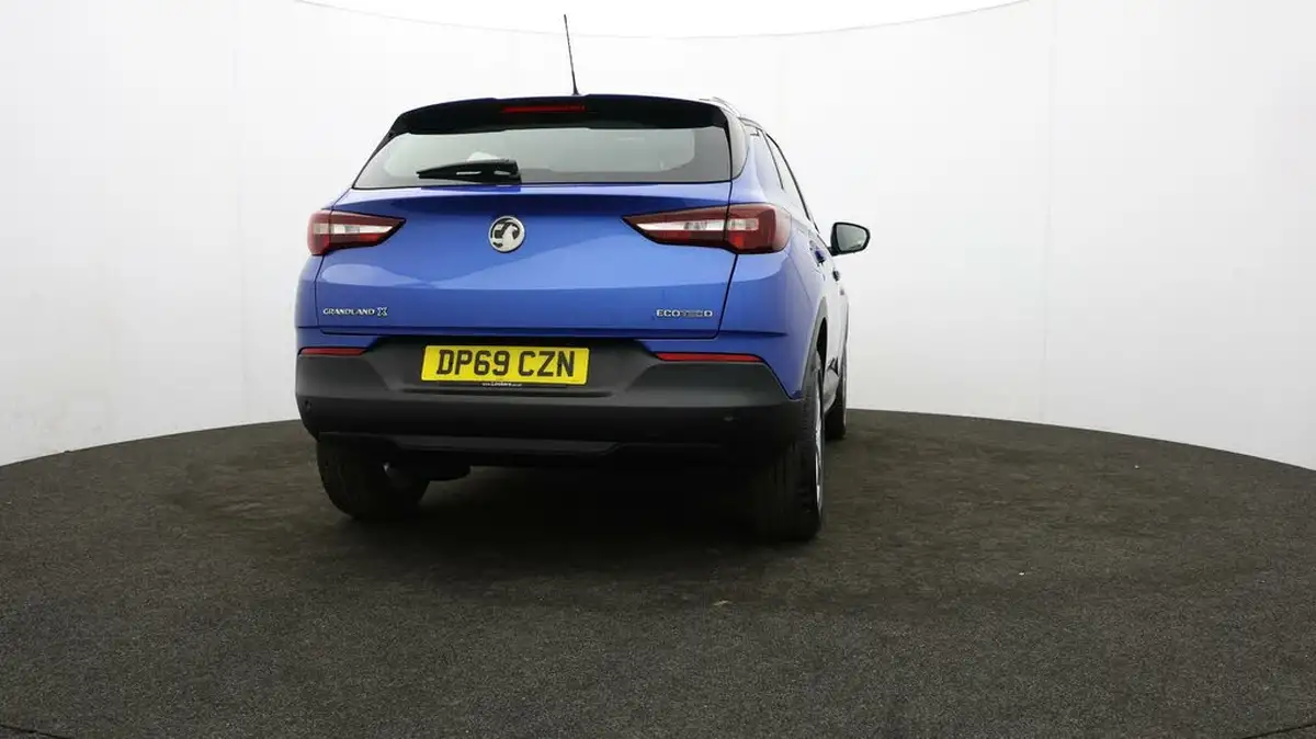 2020-vauxhall-grandland-x-15td-se-big-73