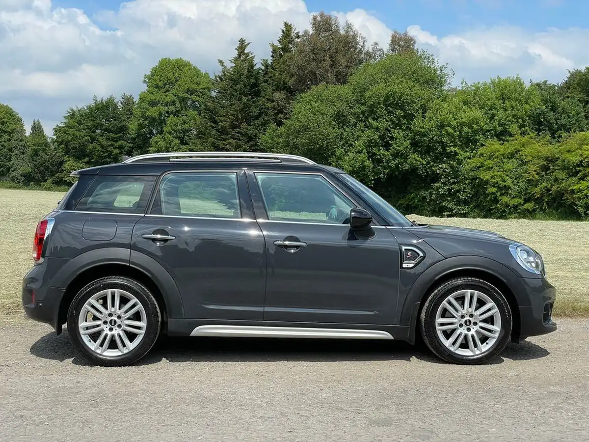 2018-mini-countryman-20-cooper-s-ss-auto-big-1