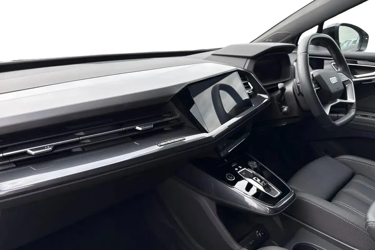 2023-audi-q4-e-tron-50e-black-edition-station-wagon-big-14