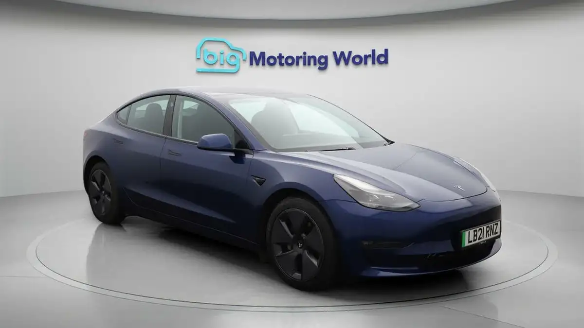 2021-tesla-model-3-e-long-range-4x4-big-1