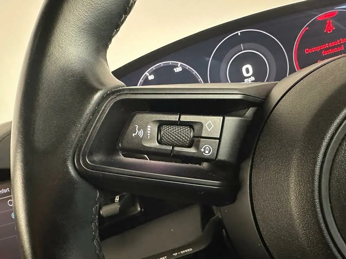 2021-porsche-taycan-e-base-476ps-performance-battery-plus-big-23