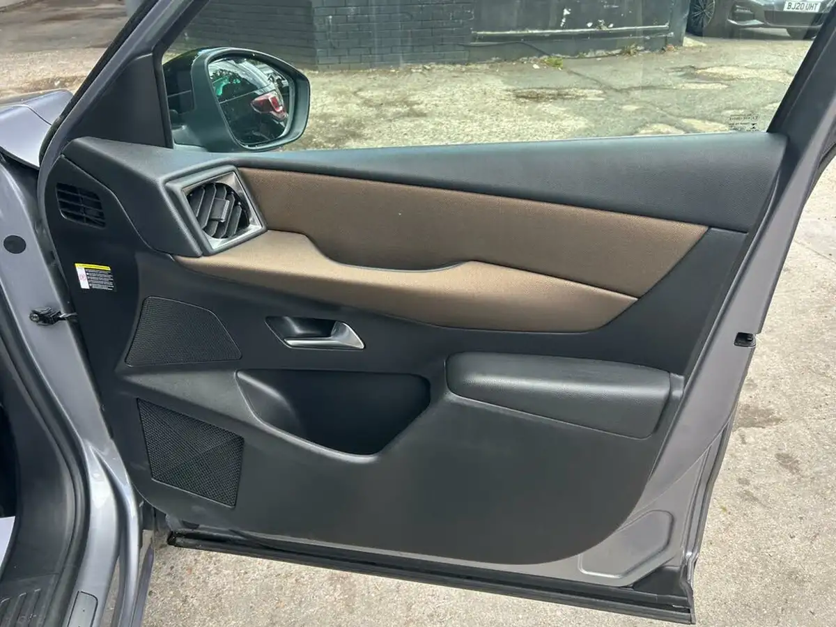 2019-ds-ds-3-crossback-12-puretech-prestige-155ps-eat8-big-28