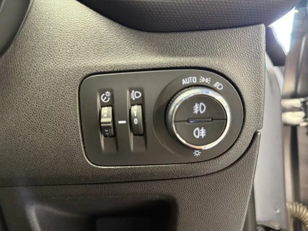 2019-vauxhall-crossland-x-12-elite-nav-130ps-turbo-ss-big-31